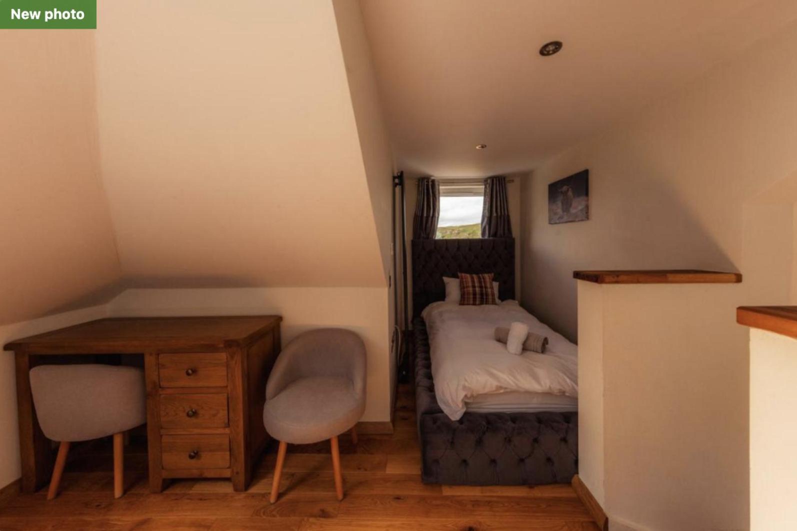Luxury Cottage With Stunning Views Near Fairy Pools - School House 3 Carbost  Dış mekan fotoğraf