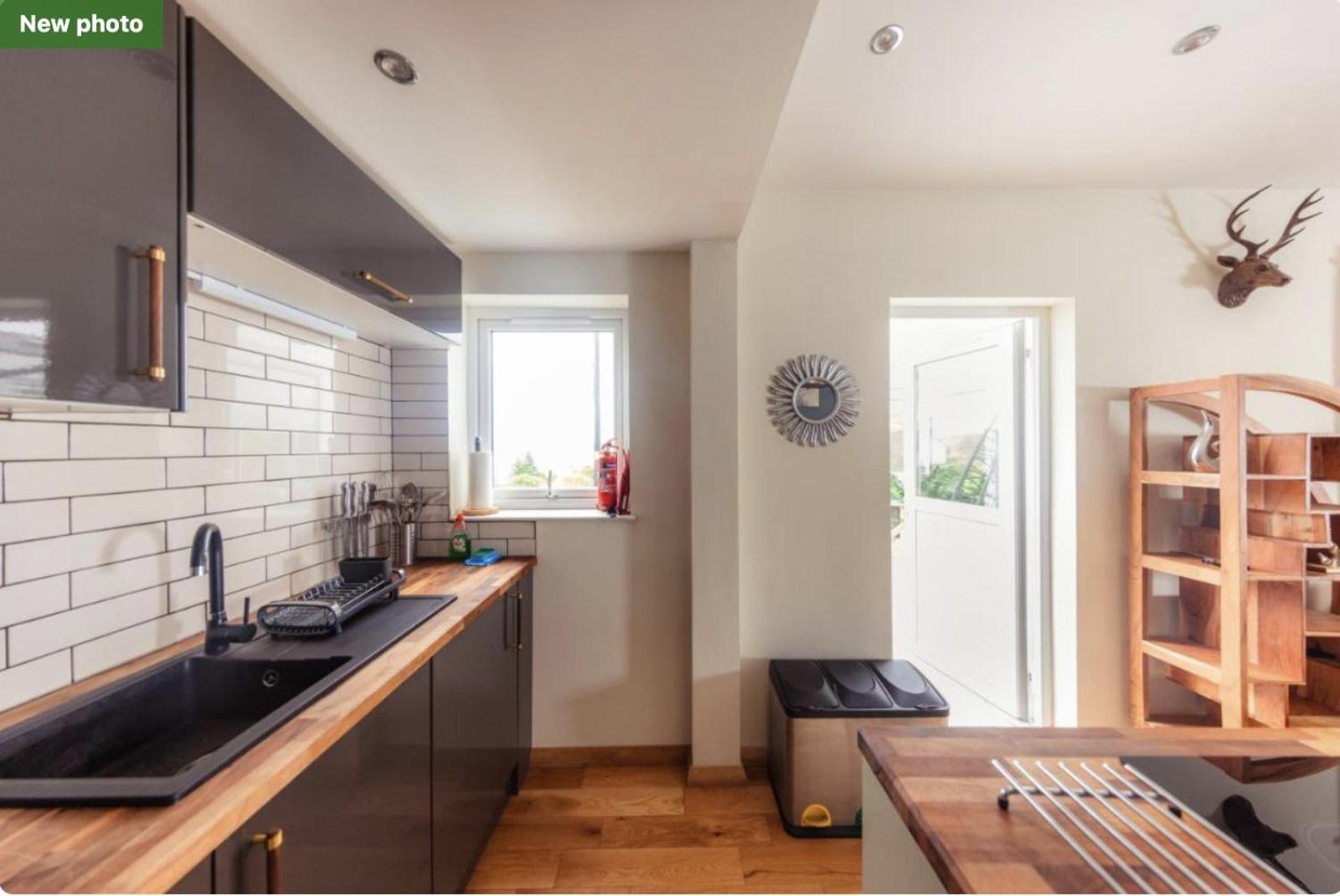 Luxury Cottage With Stunning Views Near Fairy Pools - School House 3 Carbost  Dış mekan fotoğraf